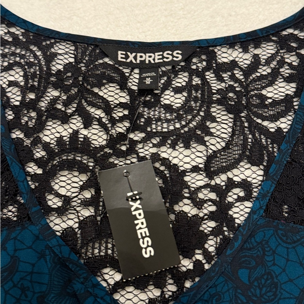 Express Teal and Black Short Sleeve Top with Lace Details NWT - Picture 4 of 5